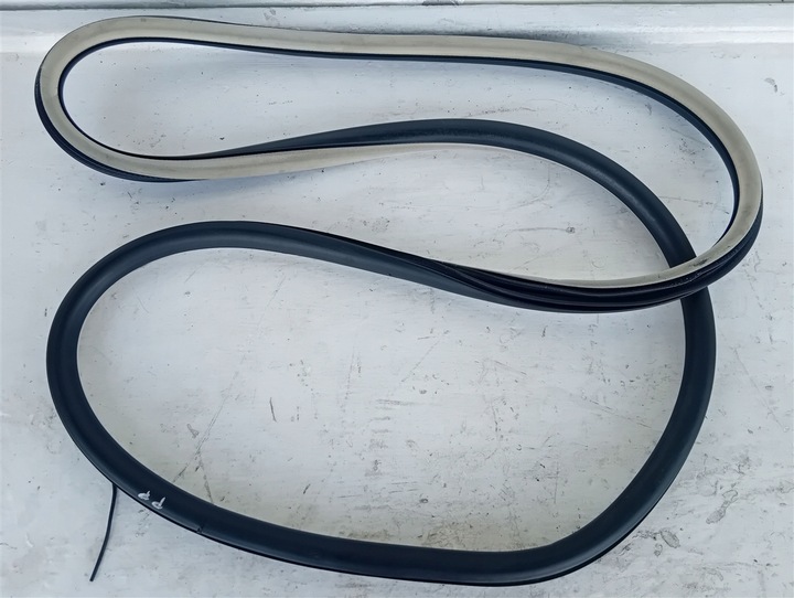 фото №10, Прокладка дверь левый перед citroen c5 iii x7 08-17