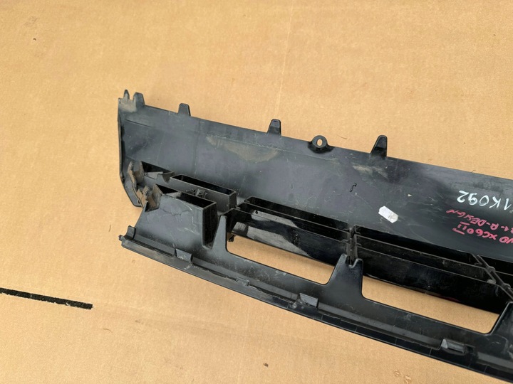 фото №10, Volvo xc60 xc-60 ii 2 рестайлінг 21- r-design решітка середня бампера передня