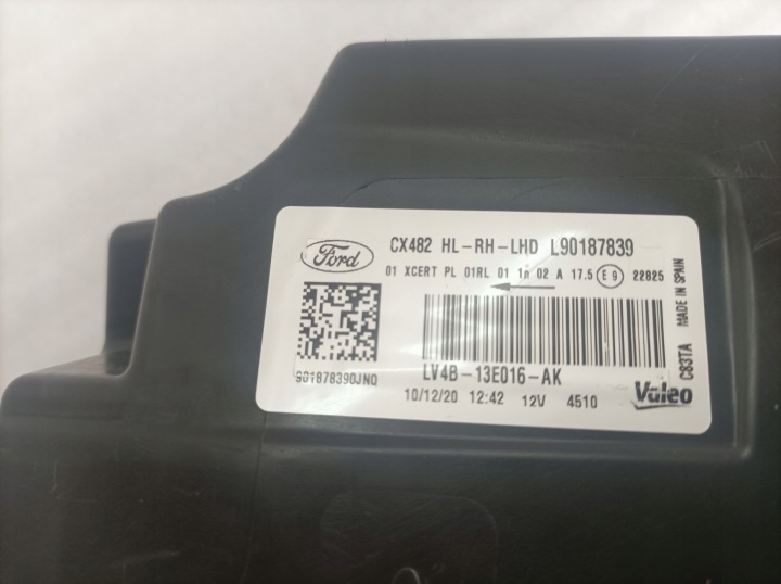 фото №13, Ford kuga mk3 втулка стабілізатора фара права повний led lv4b13e016ak