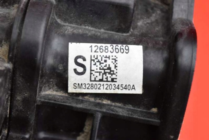 фото №8, Колектор впускний  le2 12639640 opel astra 5 v k 1.4 t 125 km 15-20