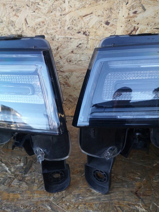 фото №8, Jeep grand cherokee wk2 srt лампа перед bixenon поворотный 68266657ag 68266656