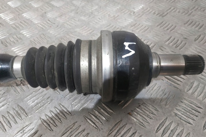 фото №8, Напіввісь передня ліва mercedes-benz gla x156 a2463301201 1.6l бензин