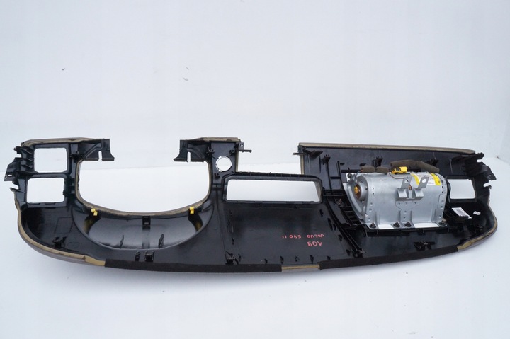 фото №16, Панель роздавальна консоль капот volvo c30 s40 v50