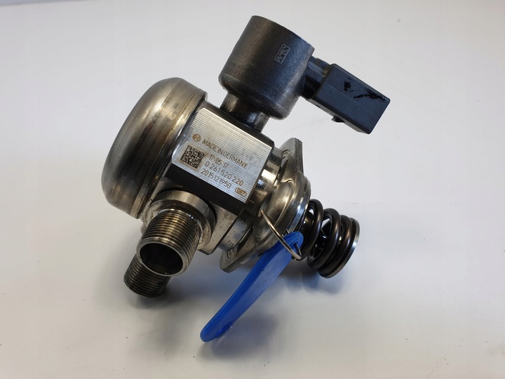 фото №7, Mercedes w205 3.0 v6 насос топлива 0261520220