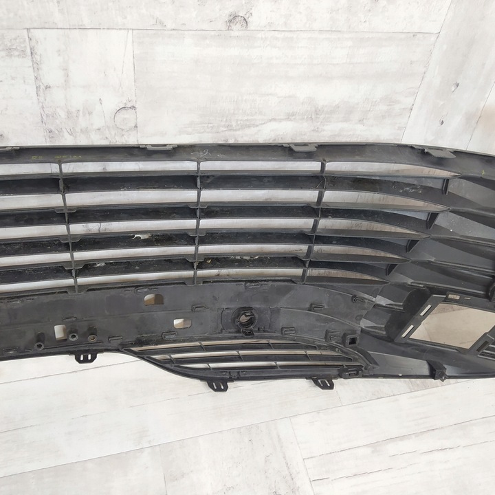 фото №11, Toyota camry viii решётка бампера перед передняя 53113-33020