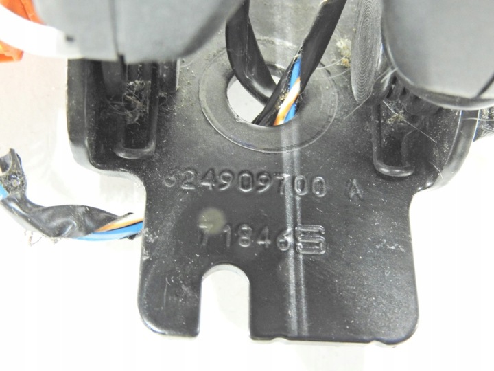 фото №6, Volvo v40 ii 12-19 застёжка ремня безопасности зад 31377484