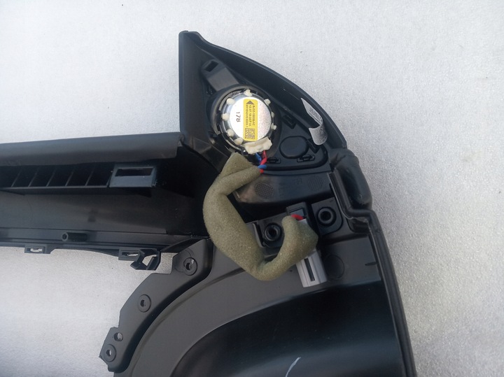 фото №5, Jaguar f-type x152 оббивка боковина двері праві