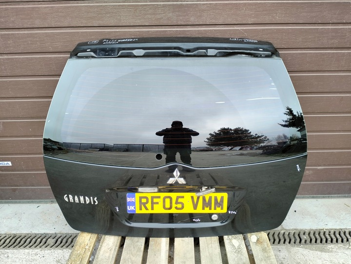 фото №1, Кришка скло зад mitsubishi grandis 03-11 оригінал лак