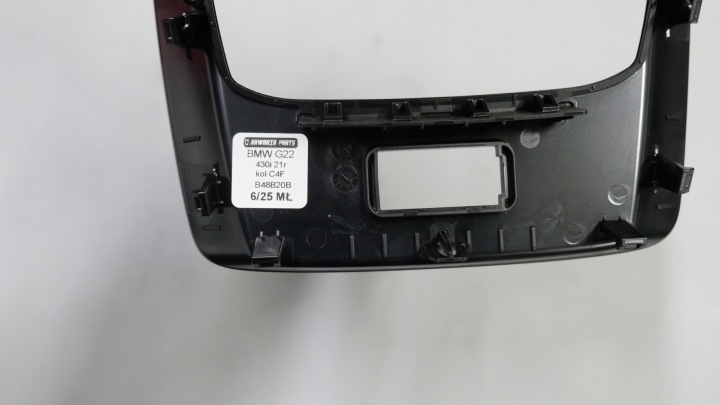 фото №11, Bmw g20 g21 g22 решётка воздуховод туннеля среднего задняя 6806814 5a05665
