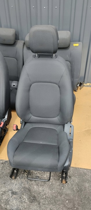 фото №4, Сиденья диван jaguar e-pace x540 комплект