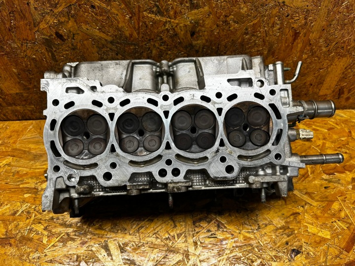 фото №6, Головка вали комплектна 2.0 vvti avensis t27 3zr