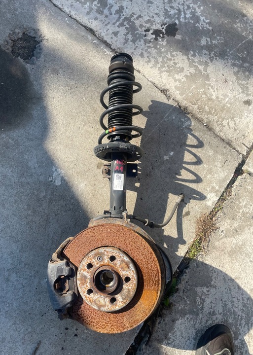 фото №4, Audi a1 8x амортизатор wzrotnica mcperson 1.2 tfsi левая 6r0413031