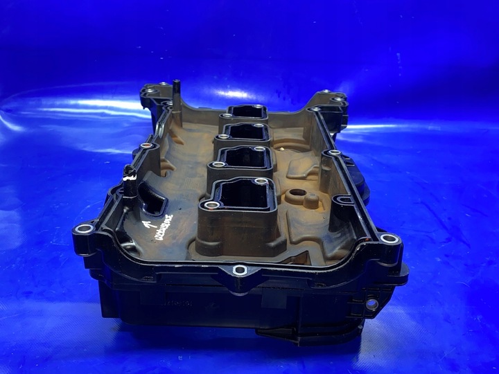 фото №8, Кришка клапанів mercedes w204 w203 1.8 cgi a2710101730 271860