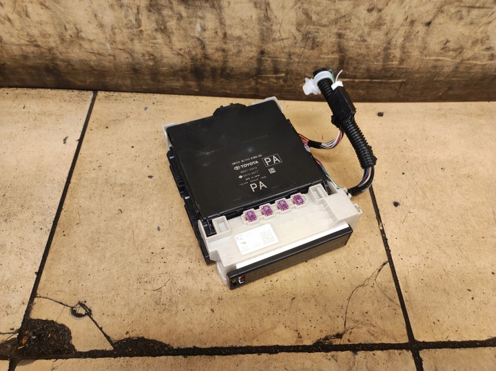 фото №1, Модуль блок управления коробка предохранителей rav4 5 v