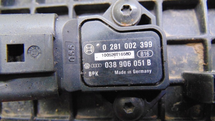 фото №5, Volkswagen 03c129711ad колектор впускний  1,4 caxa