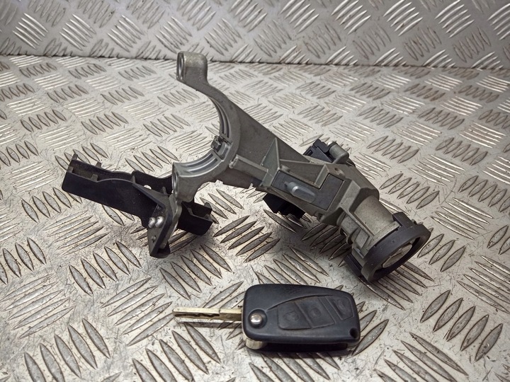 фото №1, Замок зажигания з ключом fiat grande punto 1.4 01098401