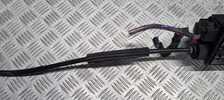 фото №13, Bmw (oem) 6797790 5 gt f07 механізм двигун гальма ручного