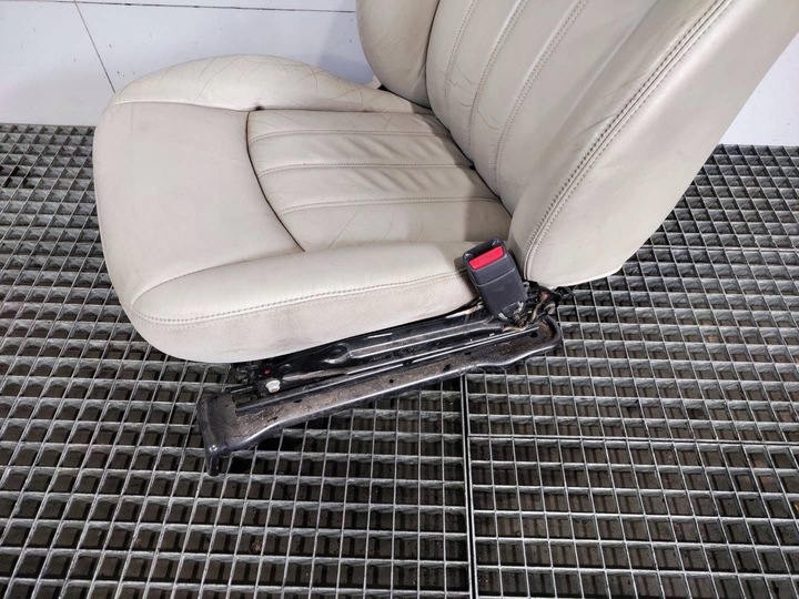 фото №7, Сиденье правый перед переднее пассажира chrysler 300c кожа