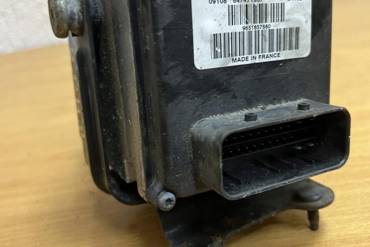 фото №8, Блок управления abs peugeot 407 6d_ 15054001 2.0l дизель 100kw 2006