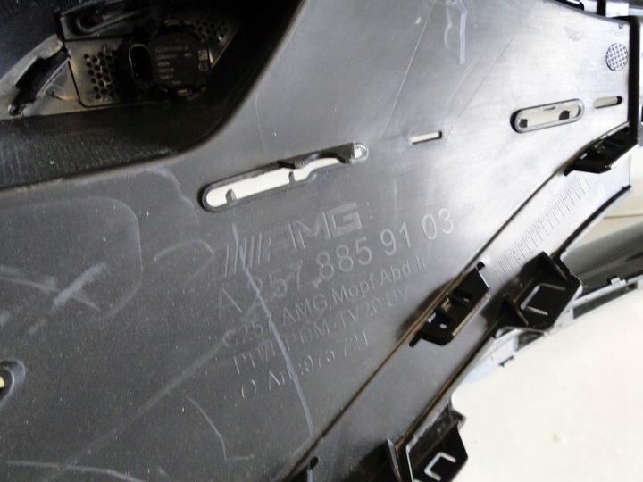 фото №8, Mercedes cls 257 рестайлинг решётка левая w бампер amg