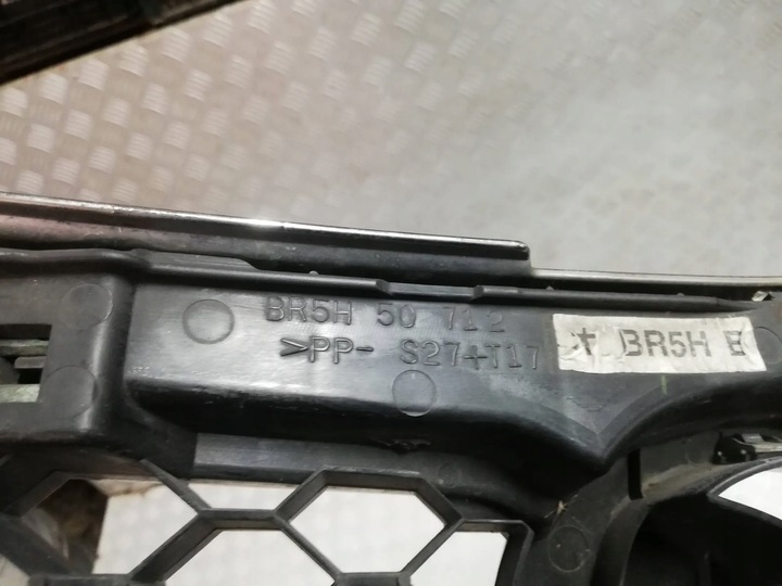 фото №6, Vv mazda 3 iii рестайлинг 06-09 год sedan решётка решётка радиатора решётка br5h50712