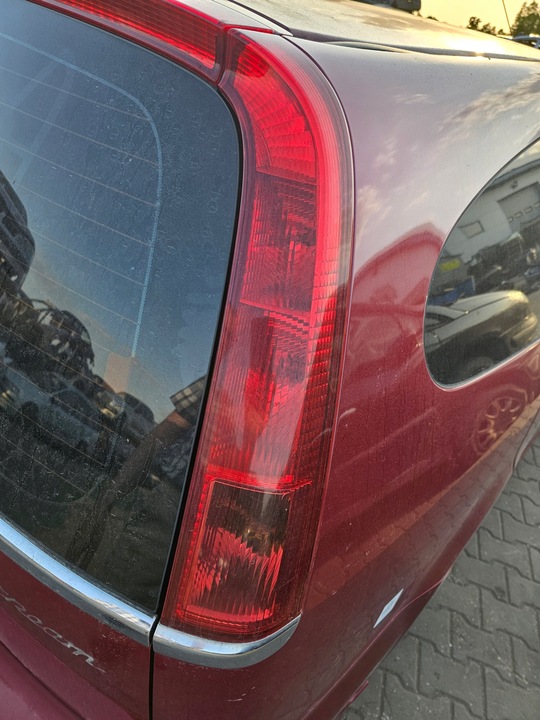 фото №1, Лампа правий зад honda stream i