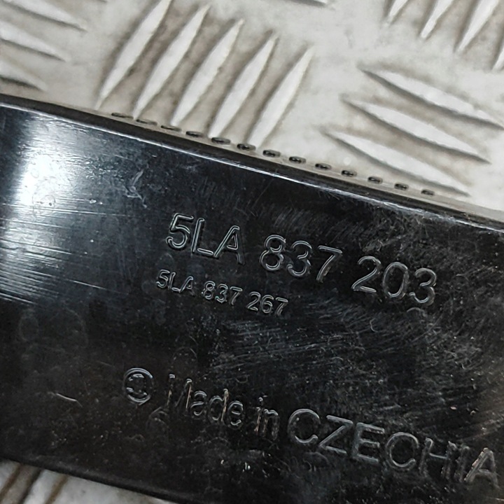 фото №7, Skoda enyaq iv 2021 права сторона обмежувач двері