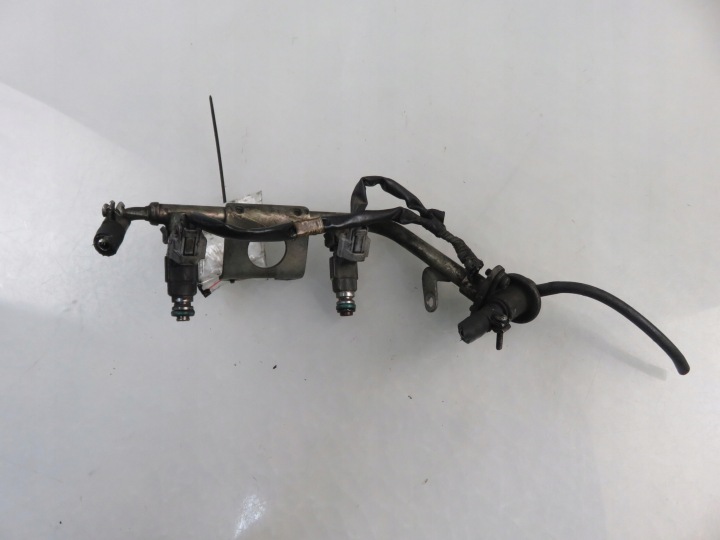 фото №9, Паливна рейка  subaru legacy iii 2.0 17522aa740