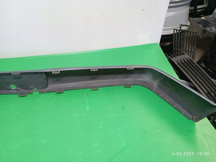 фото №9, Накладка бампера перед mercedes w124 a1248851421 1985 - 93r