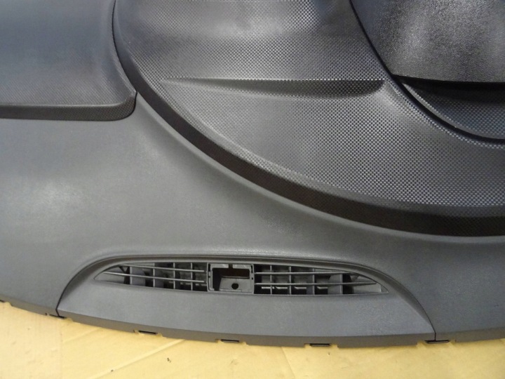 фото №13, Торпедо раздаточная капот seat toledo iii nr317