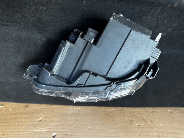 фото №7, Citroen c3 iii рестайлинг фара правая перед полный led 9836161580