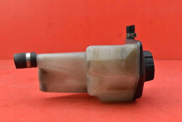 фото №5, Бачок расширительный 30804963 volvo s40 v40 1 i 1.9 td 115 km 00-04