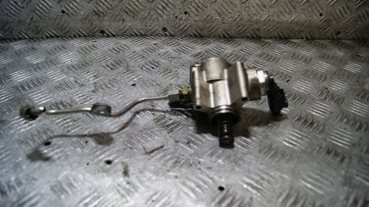 фото №1, Насос высокого давления volkswagen golf 5 plus 03c127025t