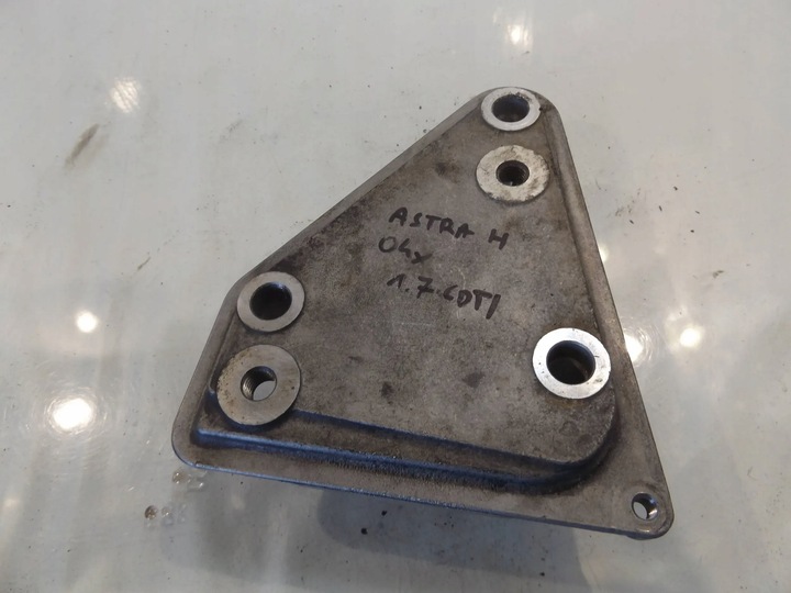 фото №1, Astra iii h 1,7cdti лапи двигуна