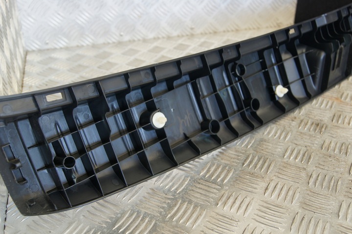 фото №9, Toyota highlander iii usa защита ремня заднего 58387-0e050