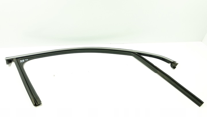 фото №1, Peugeot 308 t9 прокладка рамка дверь правые перед