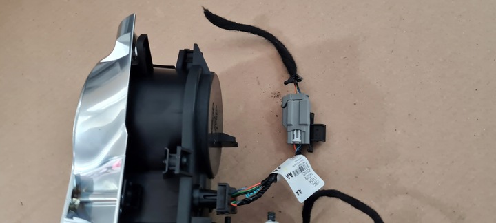 фото №7, Mustang vi рестайлінг gt чашка na напої підсклянник fr3b-63045p28-a