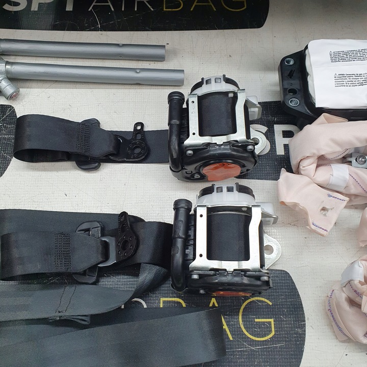 фото №9, Id 3 iii панель консоль подушки ремни подушка безопасности