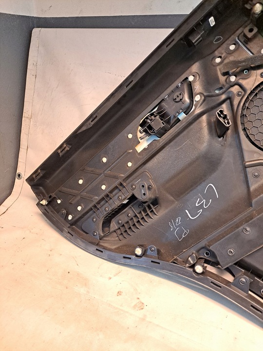 фото №14, Боковина оббивка двері праві зад range sport l320