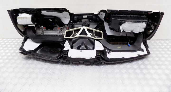 фото №12, Bmw g07 g05 g06 панель консоль оригінал шкіра