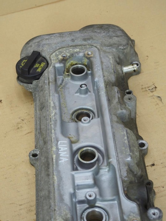 фото №6, Крышка клапанов suzuki liana 1.6 16v m16a