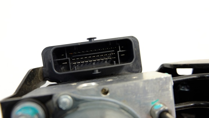 фото №13, Citroen c3 iii 1.2 блок управления abs 9818033180