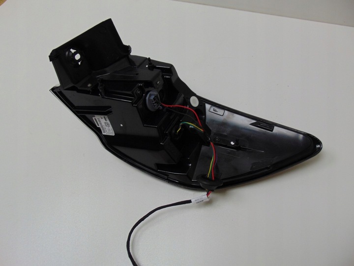 фото №13, Лампа левая зад ford kuga mk3 lv4b-13405-bf европа