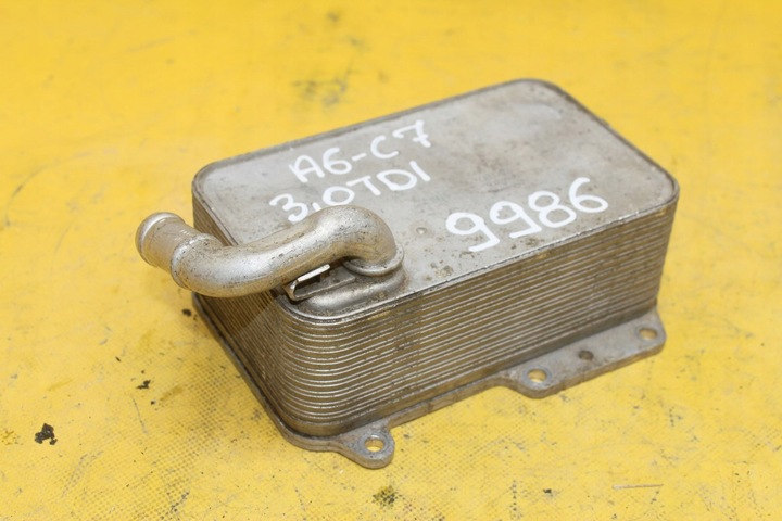фото №1, Радиаторов радиатор масла audi a6 c7 3.0 tdi 059117021r