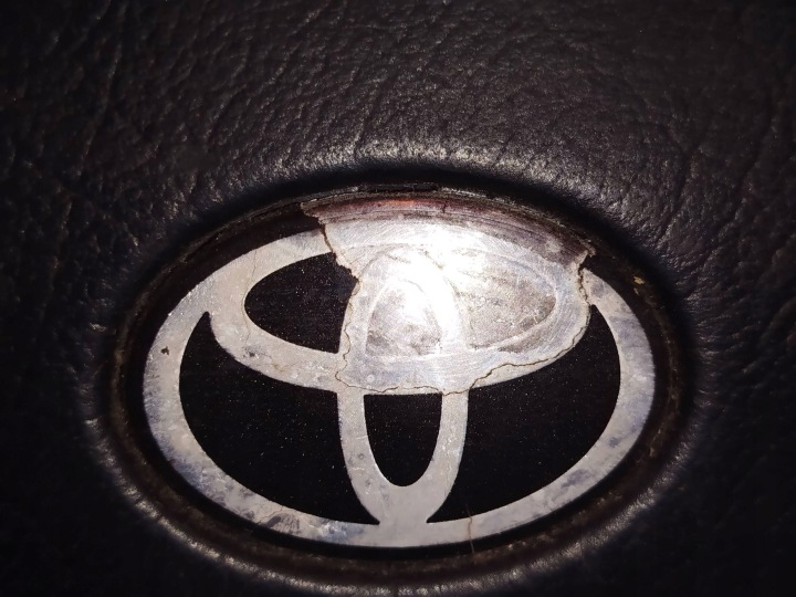 фото №7, Подушка безопасности водителя toyota avensis t220 35010530500728