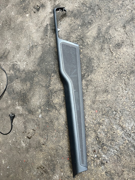 фото №1, 17 mercedes w212 захист багажника права 2128490603