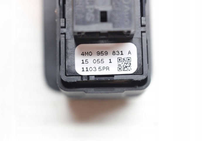 фото №13, Audi a4 a5 q5 q7 кнопка багажника 4m0959831a 4m0