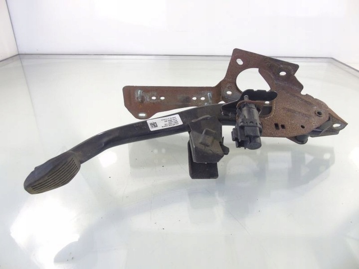 фото №1, Volvo v50 педаль тормоза 4n51-2467-ce s40 ii c30