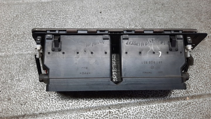 фото №11, Ґрати повітропровід audi a6 c5 4bi820902 4b1820951