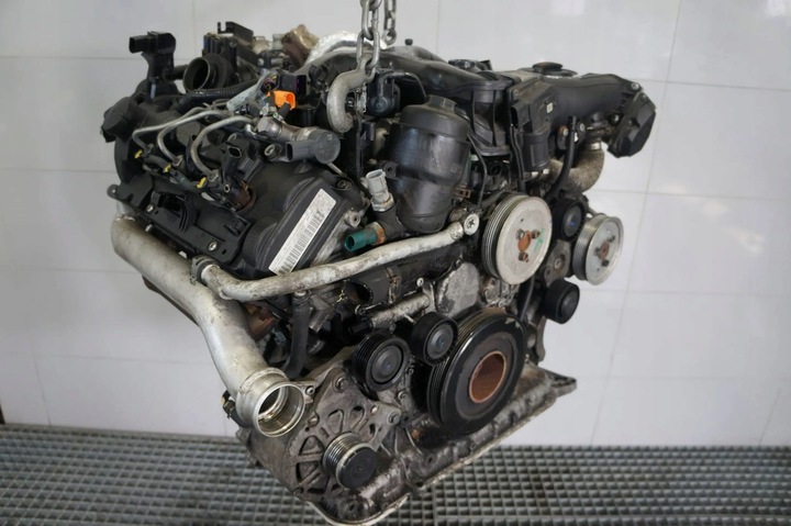 фото №1, Двигатель голый стойка cdt cdta audi a8 d4 3.0 tdi